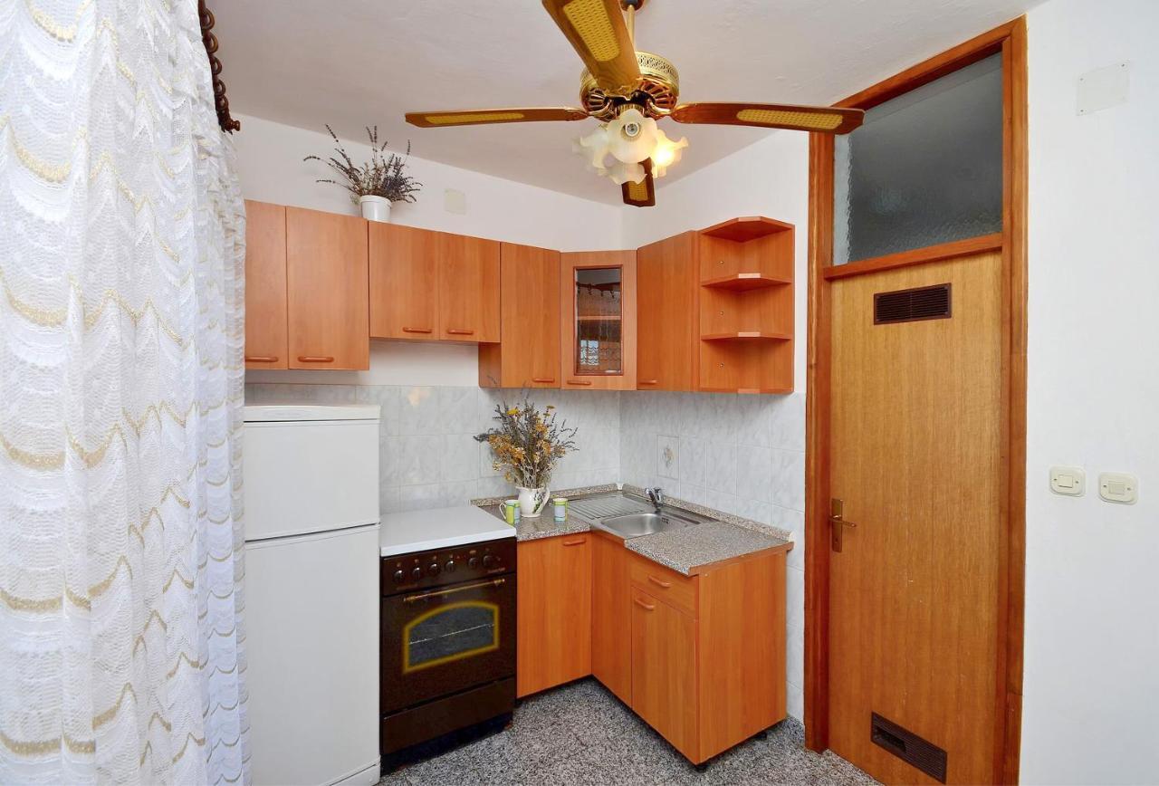 Apartments Miljenka Vodice Ngoại thất bức ảnh