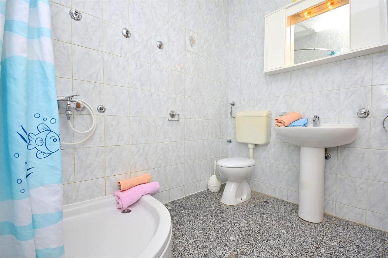 Apartments Miljenka Vodice Ngoại thất bức ảnh