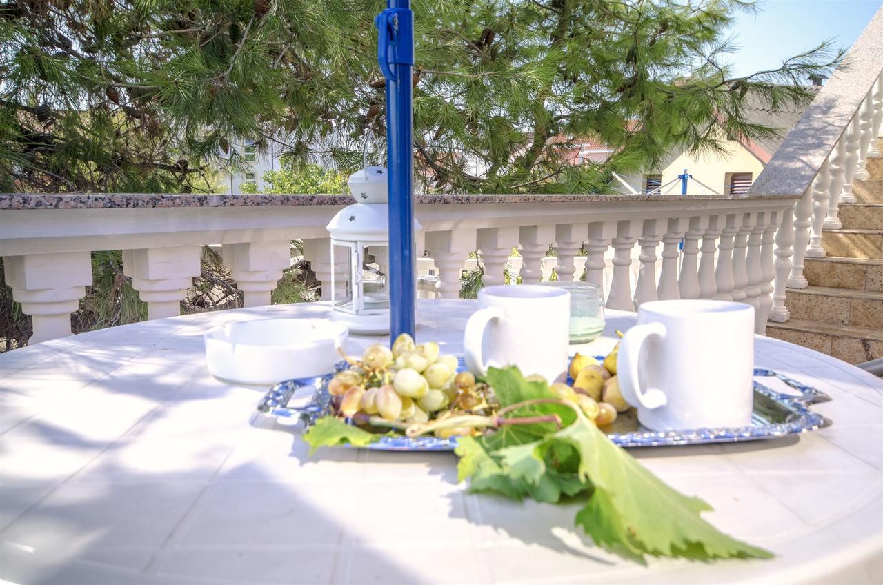 Apartments Miljenka Vodice Ngoại thất bức ảnh