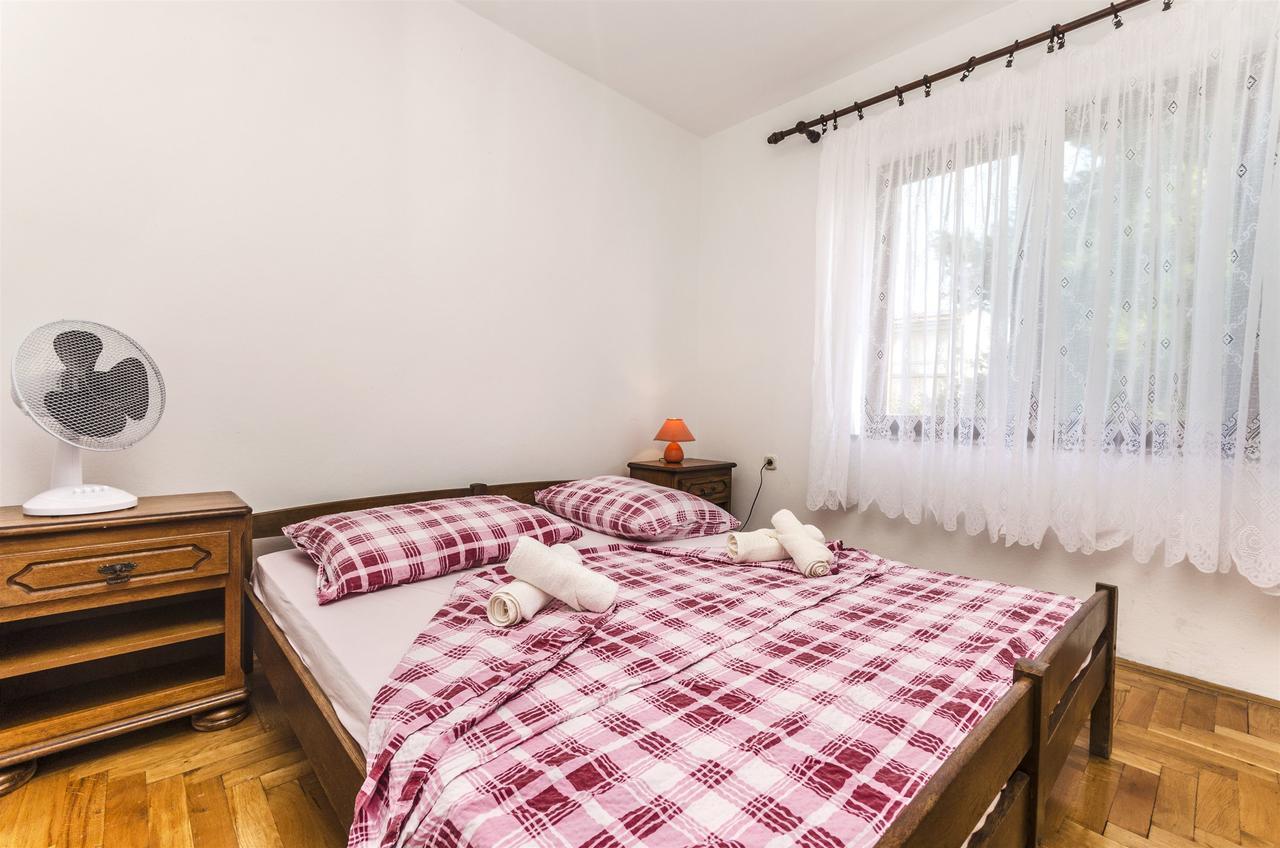 Apartments Miljenka Vodice Ngoại thất bức ảnh